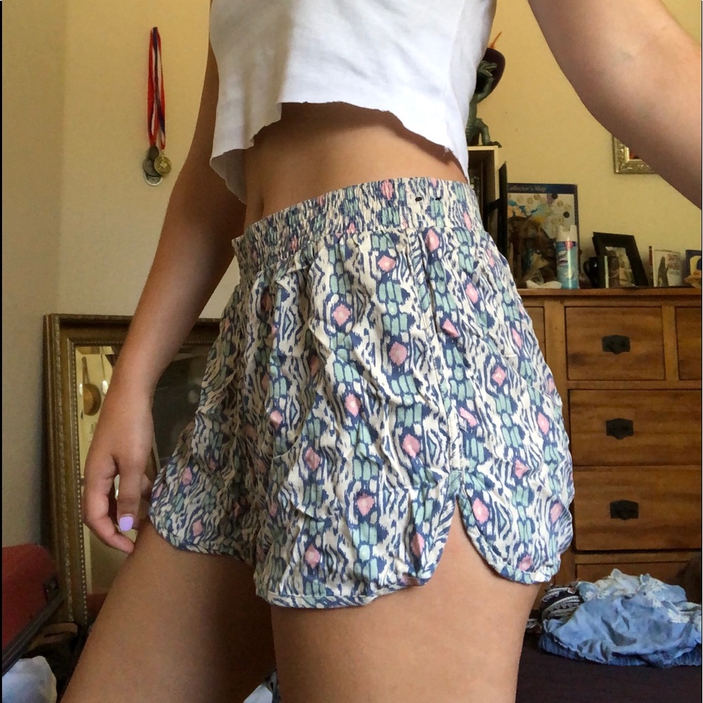 Tribal print hollister shorts